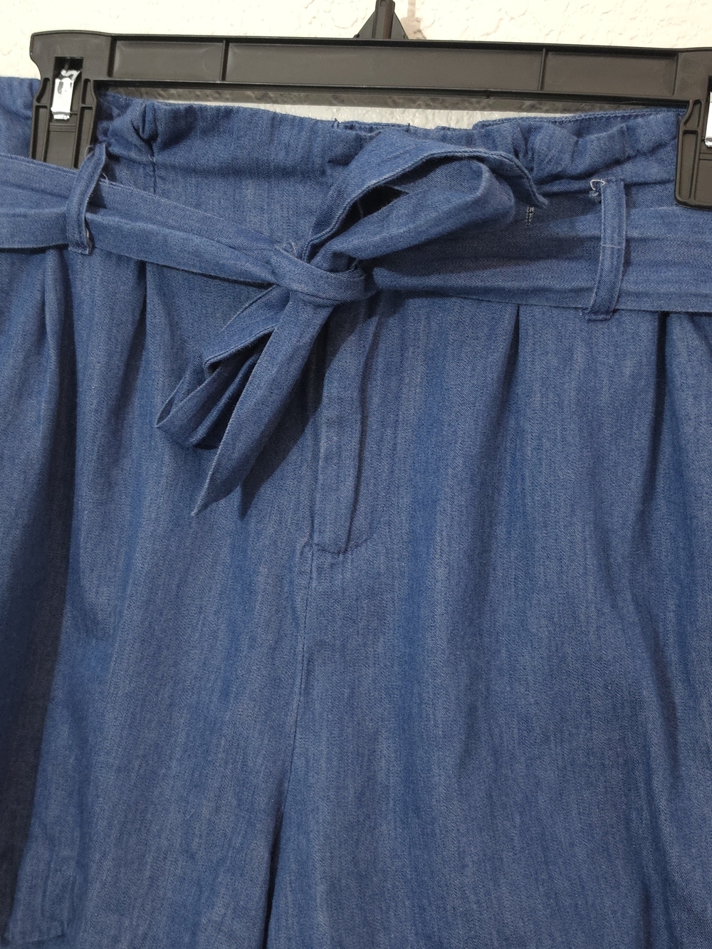 Aaron & Amber High Rise Scalloped Hem Tie-Belt Shorts Blue Womens Size Large - Picture 2 of 11